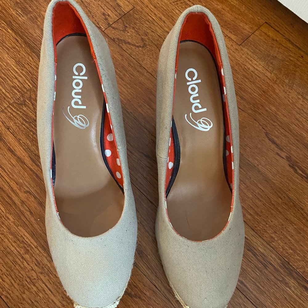 Cloud 9 Wedges - image 1